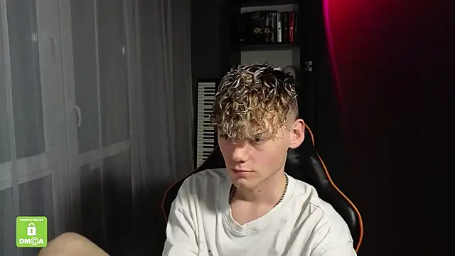 Keytaro live sex cam