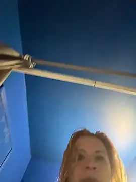 allissonw13 live sex cam