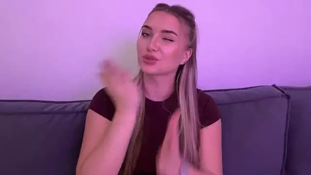 LouraStalter's cam snapshot