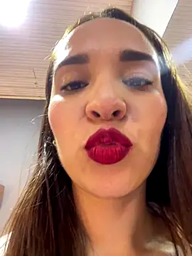 _missParis__'s cam snapshot