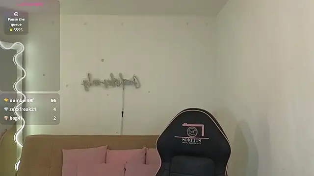 ana_tay1's cam snapshot