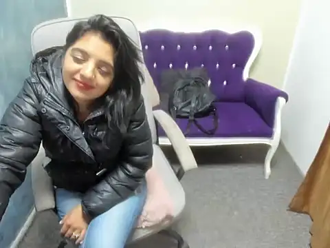 CrazyCorina's web cam