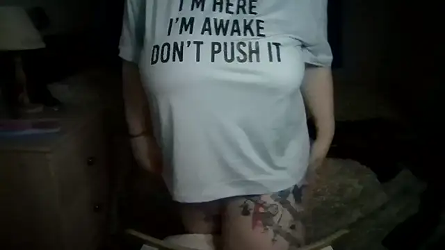 IvyWifey's cam snapshot