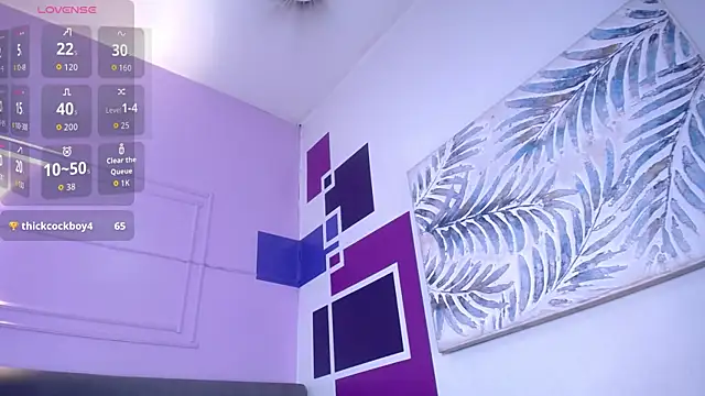 tiiny_emilly's cam snapshot