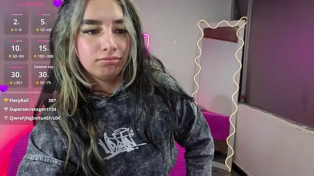 Malory_tay1's cam snapshot