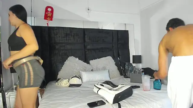 Latin_Pleasures's cam snapshot