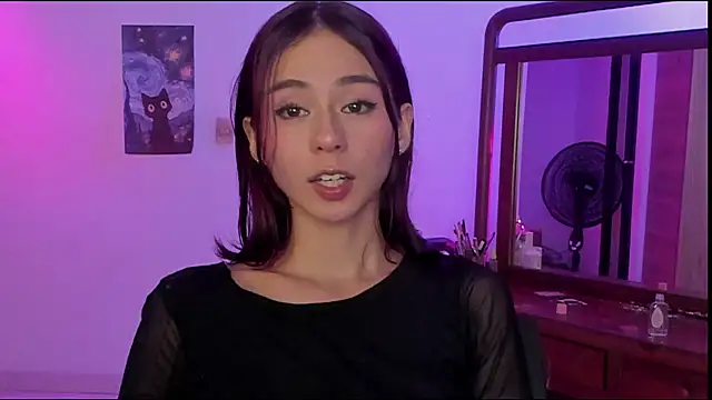 hey_roxx-OvvO's cam snapshot