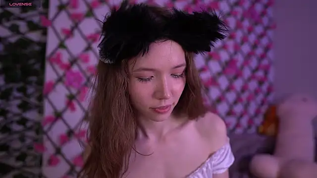 Petite_Polly's cam snapshot