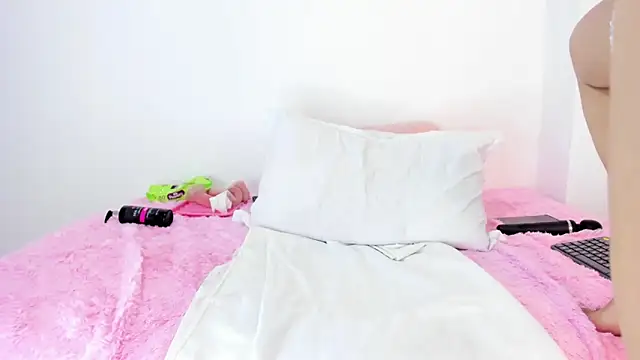 AgathaPember live sex cam