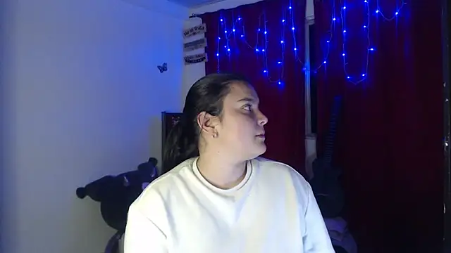 Nika_1_'s cam snapshot