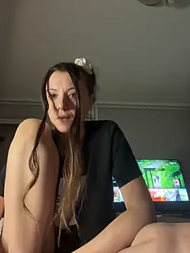 bunnythetailor's cam snapshot