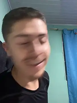 Aaronn_Gomezz's cam snapshot