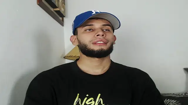 Maxcole_07's cam snapshot