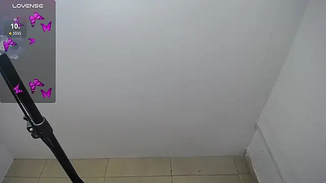 tamara_brown_t's cam snapshot