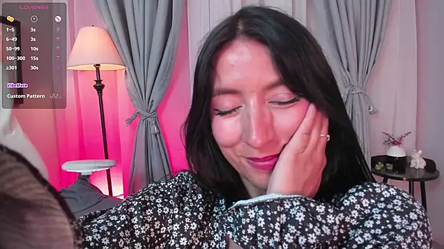 kira_moon__'s cam snapshot