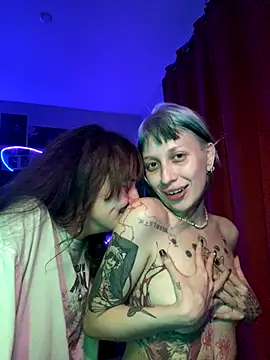 Dooubletroublee live sex cam