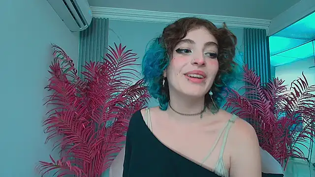 EvaHalsey's cam snapshot