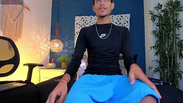 Adonis_WB's cam snapshot