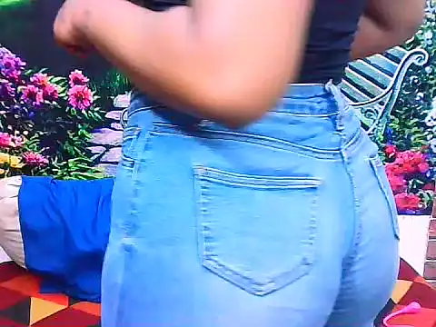 IndianChocolatepie4u's cam snapshot