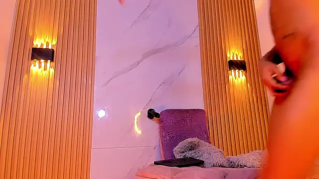 Ethan_thouse's cam snapshot