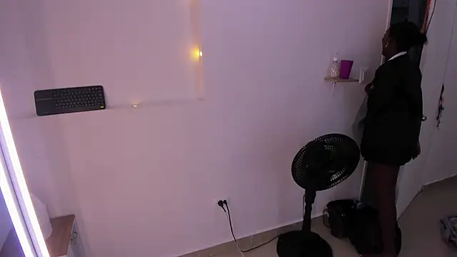 Dakkota_Fox's cam snapshot