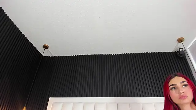 MartinaGracex's web cam