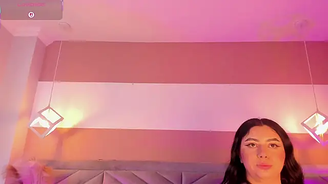 Mia_Valentine_'s cam snapshot