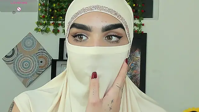 Maissa_Alabi's cam snapshot