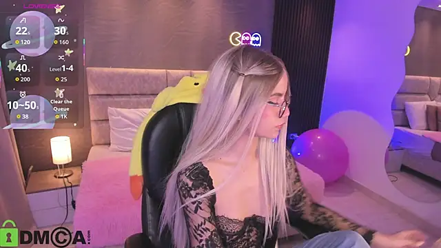 Arinextdoor's cam snapshot