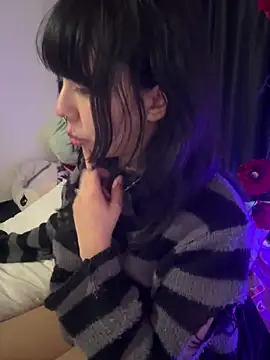 Kitty_yukimura live sex cam