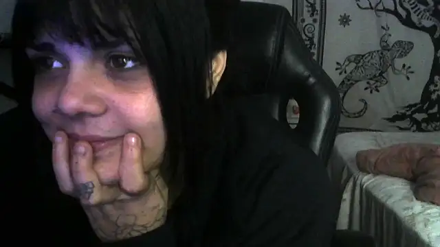 cutiefeet00's cam snapshot