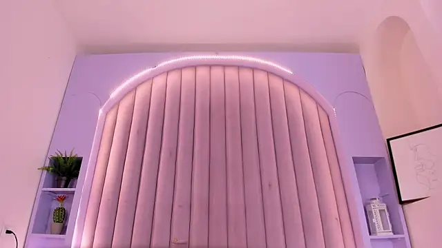 TiffValentinee_ live sex cam