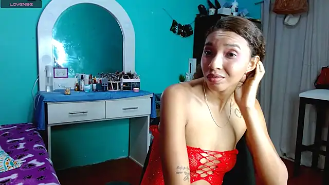 sensitive_brunette's cam snapshot