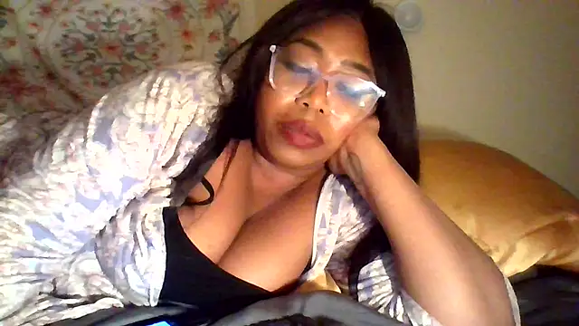 angeliquebelcali's cam snapshot