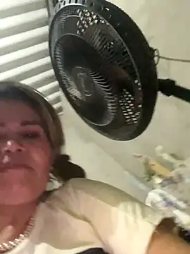 dirty-mother34's cam snapshot