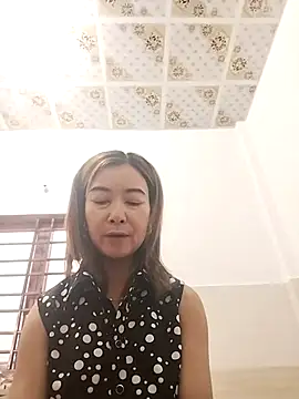 Sexy-ladyboobs20's cam snapshot