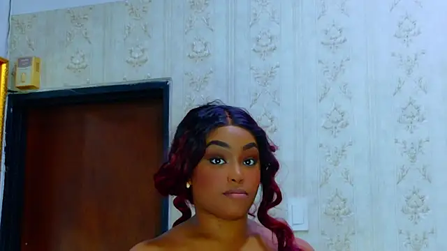 TianahGlow's cam snapshot