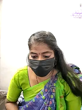 tamil_Sigappu_Roja's cam snapshot