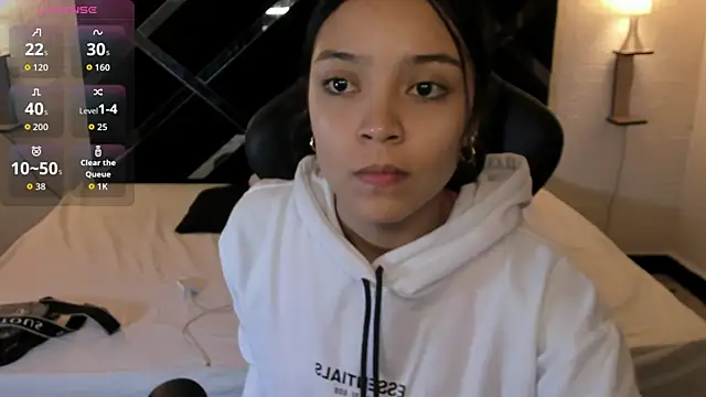 iamCharlotte19's cam snapshot