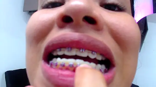 BearishMajor's cam snapshot