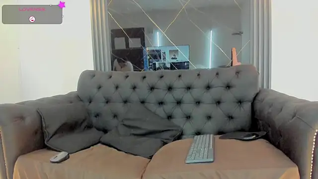 VickyJohnson1's cam snapshot