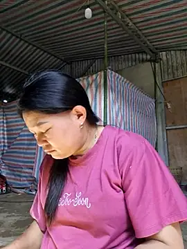 yoowwmr's cam snapshot