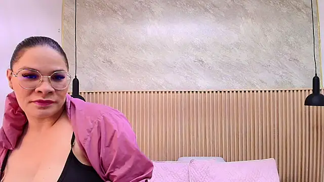 big_tits_in_your_face's cam snapshot