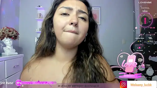 Melannyy_'s cam snapshot