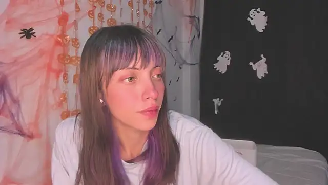 MiaGoth_'s cam snapshot