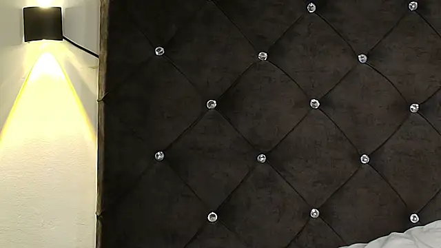 KhalifaBoff_'s cam snapshot