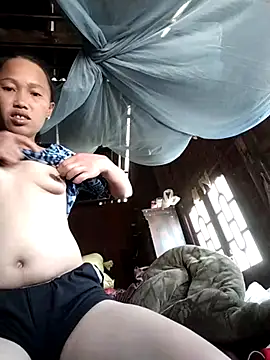 PhamPm70's cam snapshot