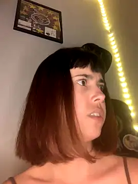 ninapellegrini17's cam snapshot