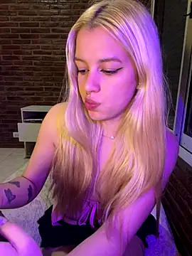 tiffanystarling's cam snapshot