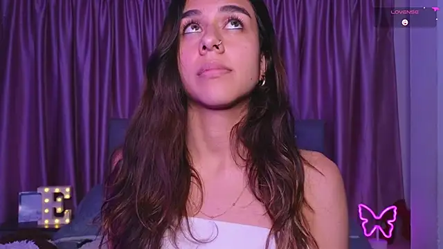 Emiily_Scott1's cam snapshot